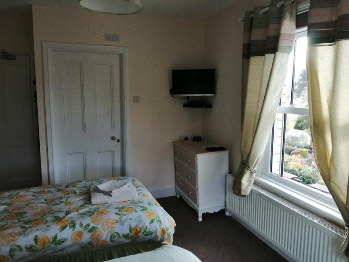 Lion Hotel Llanbister ภายนอก รูปภาพ