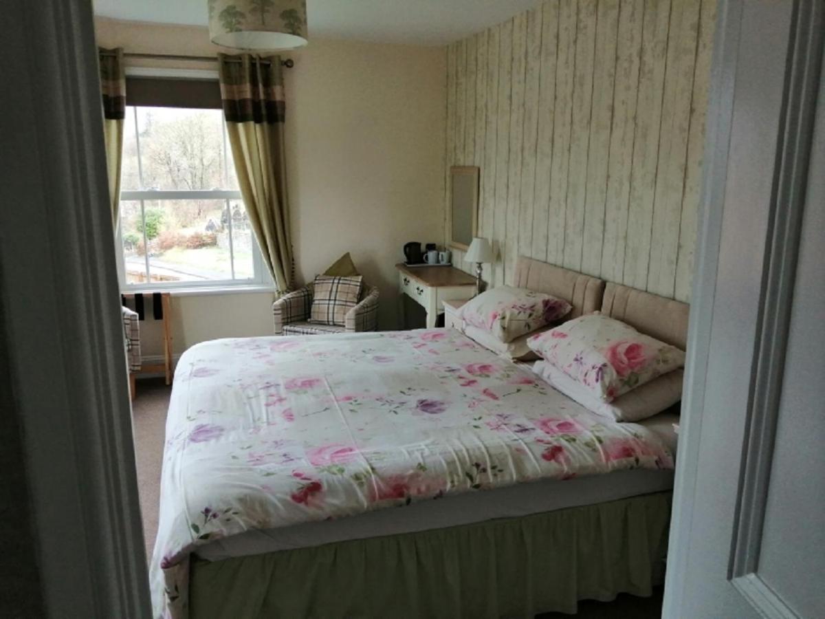 Lion Hotel Llanbister ภายนอก รูปภาพ